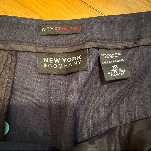 New York & Company city stretch suit L 12 - Picture 5 of 6